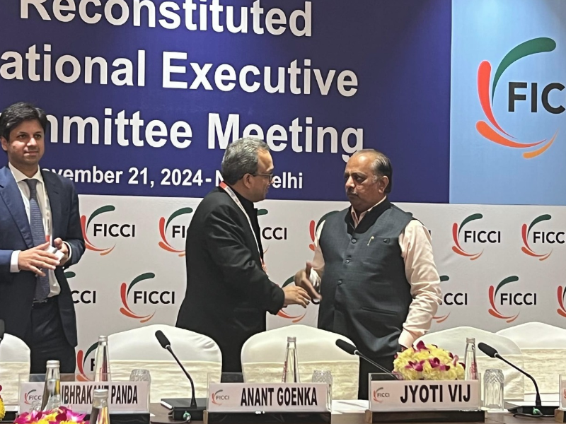 Ficci चे नूतन अध्यक्ष  हर्षवर्धन अग्रवाल आणि उपाध्यक्ष अनंत गोयंका यांचे अभिनंदन