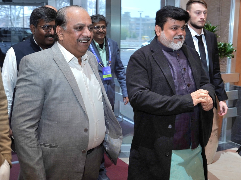 दावोस येथे ग्लोबल इम्पॅक्ट फोरममध्ये महाराष्ट्राचा सहभाग; उद्योग मंत्री उदय सामंत यांच्या हस्ते विशेष प्रमाणपत्र प्रदान