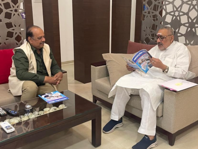 केंद्रीय वस्त्रोद्योग मंत्री श्री गिरीराज सिंह यांची भेट